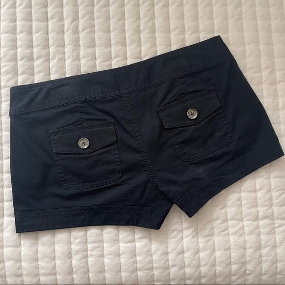 Express Shorts Size 2 - Picture 2 of 3